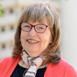 Linda Ventriglia-Navarrette