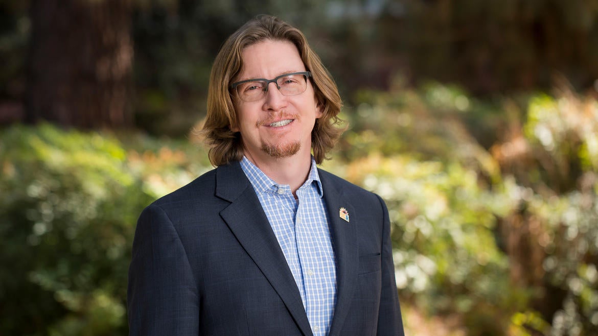 UC Riverside Graduate Dean of Education Dean Thomas Smith